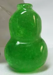 特別価格★ミャンマー氷種翡翠　彫小物「瓢箪」２６ｍｍ