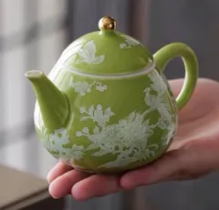 【新品・未使用】 堆花の牡丹と鳥の茶壼☆箱付き高級茶器☆急?