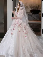 【新品?未使用】 ウェディングドレス 花嫁 二次会 ウエディングドレス 結婚式 ロングドレス Aライン チュール レース ロングトレーン 小花