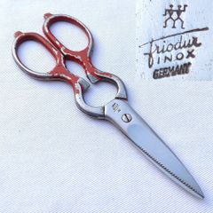 Item thumbnail for item 366a6cc4-ccfe-45d9-a571-401fcdade2af