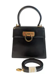 フェラガモ　Ferragamo　黒　レザー　ガンチーニ　２ｗａｙバッグ　ハンドバッグ／ショルダーバッグ