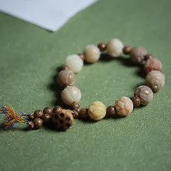 菩提樹 ブレスレット グリーン 緑 ブラウン 茶 蓮 蓮の花 蓮の実 アクセサリー 幸運 癒し 浄化 幸運 開運 恋愛運 結婚運 対人運 仕事運 金