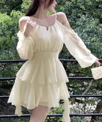 【新品?未使用】オフショルダー ミニワンピース 可愛い 夏服 ホルターネック チュニックワンピース レディース ウエストマーク フリルティ