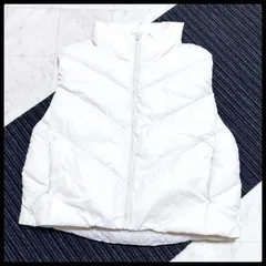 ユニクロ　パフテッククロップドベスト　オフホワイト　S