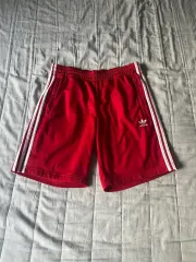 アディダス 3本線 ハーフパンツ レッド