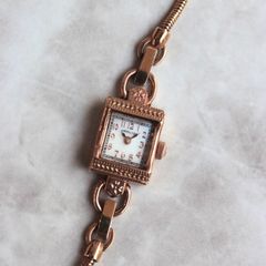 極美品】アガタ agate スクエア k10YG クォーツ 箱付 駒付 - メルカリ