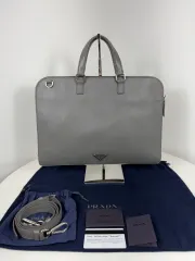 プラダ 2VE078 サフィアーノ書類 ブリーフケース