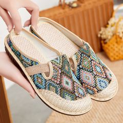 Item thumbnail for item 178b399a-415c-4e7b-b03e-4fd10ef41a1e