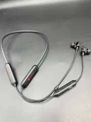 スポーツイヤホン