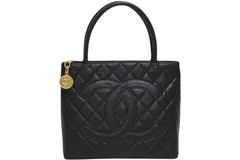 極美品 CHANEL シャネル マトラッセ25 Wフラップ Wチェーンショルダー