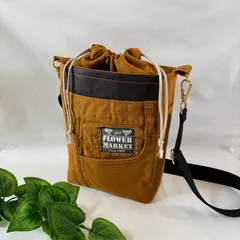 ハンドメイド デニムリメイクバッグ 巾着ショルダーバッグ 斜め掛け スクエアバッグ　紐なし