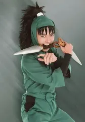 【中古】生写真(男性) 早乙女じょうじ(七松小平太)/膝上・衣装緑・クナイ咥え・右向き・背景グレー・キャラクターショット/「ミュージカル 忍たま乱太郎 第7弾 水軍砦三つ巴の戦い!」ブロマイド第1弾