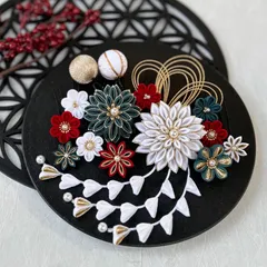 ＊°:｡＊ つまみ細工 髪飾り ＊｡:°＊ 白　青碧　深紅　ゴールド　成人式　卒業式　振袖　袴　ホワイト　青　緑　赤　金　かすみ草　和玉　水引