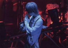 中古】生写真(男性) 超特急/リョウガ(船津稜雅)/膝上・衣装紫・手で