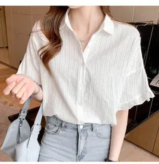 新品 未使用 ブラウス レディース 半袖 シャツ 無地 袖フレア シャツブラウス トップス 白 ショート丈 ゆったり 体型カバー おしゃれ カジュアル きれいめ 可愛い オフィス 通勤 フォーマル mlqym