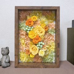 プリザーブドフラワー 額縁に入ったお花 還暦のプレゼントにも合う