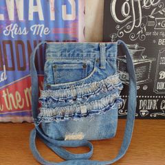 84☆USEDダメージデニムリメイク☆サコッシュ☆フリルショルダーバッグ
