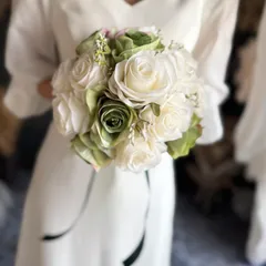 アイボリー×グリーンラウンドブーケ☆ブートニア