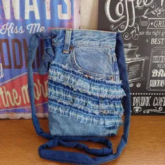 149☆USEDダメージデニムリメイク☆サコッシュ☆フリルショルダーバッグ☆リメイクデニム☆