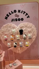 ジス ハローキティ キーホルダー ぬいぐるみ BLACKPINK JISOO HELLOKITTY