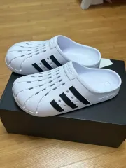 アディダス アディレッタ クロッグ 白 245