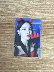 悪魔 ナヨン(NAYEON) トレカ TWICE（トゥワイス） Tシャツ