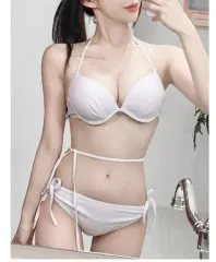 白 ビキニ