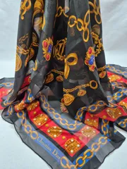 【used品】美品！Christian Dior レディーススカーフ シルク100%