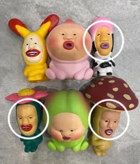 こびとづかん ソフビフィギュア　カプセルトイ　ガチャガチャ　おすわり　マスコット　フィギュア　ガシャポン　ガチャ　カクレモモジリ　スモモノウチ　シボリオオチチ　リトルハナガシラ　ベニキノコビト　ホトケアカバネ　こびとずかん　こびと図鑑　小人図鑑