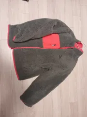 プーマ シープスキン フリース ジャケット グレー/レッド リバーシブル 100