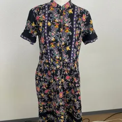 馬里邑　花柄ワンピース レトロ 総柄 ブラック系 半袖 ヴィンテージ風 ひざ下丈　20250930-0007