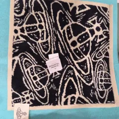 新品) ヴィヴィアン・ウエストウッド ハンカチ