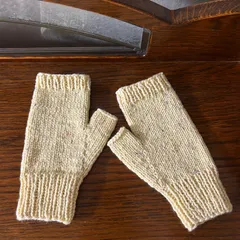 ハンドウォーマー　手編み　引き揃え糸　ハンドメイド