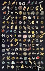 【vintage】ブローチ　大量　150点+おまけ　まとめ売り vintage】ブローチ まとめ売り 大量 150点 GT-BR50 - メルカリ