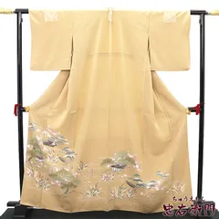 色留袖 留袖 訪問着仕立て 五つ紋 袷 レディース 正絹 ベージュ 松 風景柄 上品 丸に剣片喰 身丈167cm 裄丈65.5cm 式典 入学式 卒業式 七五三 フォーマル M～Lサイズ相当
