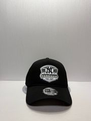 Newera 뉴욕 양키스 9forty A-FRAME 스냅 백 캡 블랙 컬러