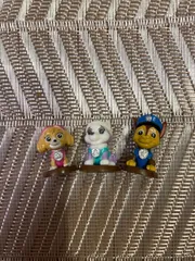 【匿名発送】パウパトロール　チェイス　エベレスト　スカイ　マーシャル　3点　バスボール　コンプリート　ミニフィギュア