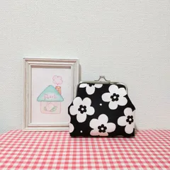 がま口（北欧風＊花柄＊黒地✕ホワイト）