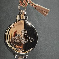 ー匿名配送ー 新品未使用！ ヴィヴィアン ☆携帯灰皿・ハイザラ 