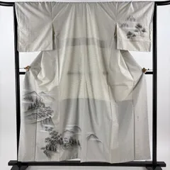 付下げ 身丈157cm 裄丈66.5cm M 袷 紬地 落款 建物 山並み 銀彩 灰白 正絹 優品 【中古】