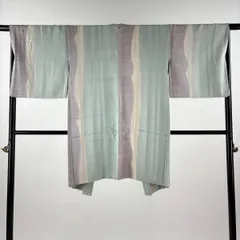 【美品】 羽織 身丈99cm 裄丈66.5cm M 地紋 幾何学 灰緑 正絹 名品 【中古】