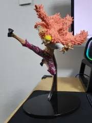 ONE PIECE) 造形王 ドフラミンゴ フィギュア