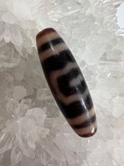 超激レア珍品‼︎ 特別出品 三色三眼天珠 黒朱砂 - メルカリ
