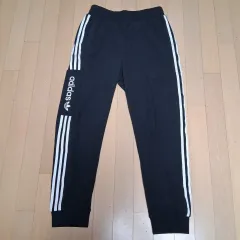アディダス トレーナー ジョガーパンツ サイズM 出品