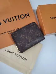 Louis Vuitton モノグラム ジッピー コインパース カードウォレット