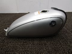 SR400 純正タンク RH01J - メルカリ