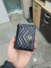 グッチ マーモント 二つ折り財布 ブラック