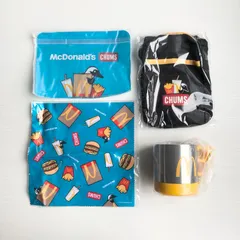 マクドナルド 福袋 2023 CHUMS ミニショルダーバッグ ブラック ジッパーポーチ ブルー クリーナークロス マグカップ タンブラー