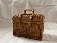 アンティーク 籐（ラタン）製のピクニックバスケット