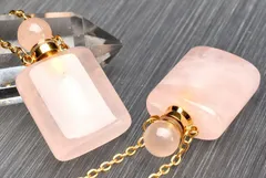 人気！ ローズクォーツ　33.5x20mm　香水瓶 ペンダント ネックレス 1個売り パワーストーン 天然石 _PR3457-5